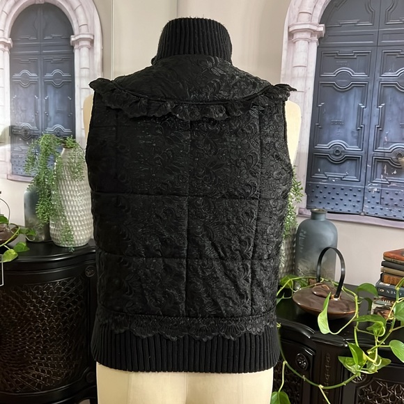 Manouch black lace vest ladies size M ! - Picture 3 of 10